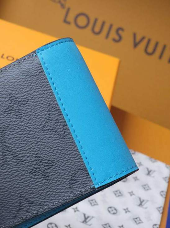 Picture of Louis Vuitton Wallets _SKUfw197975443fw